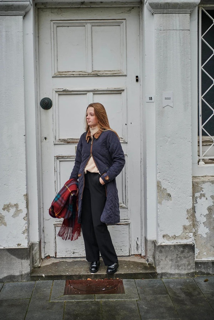 973b_Na_act_002.webp